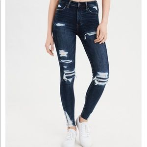American Eagle Jeans SIZE 6 regular! NEVER WORN!